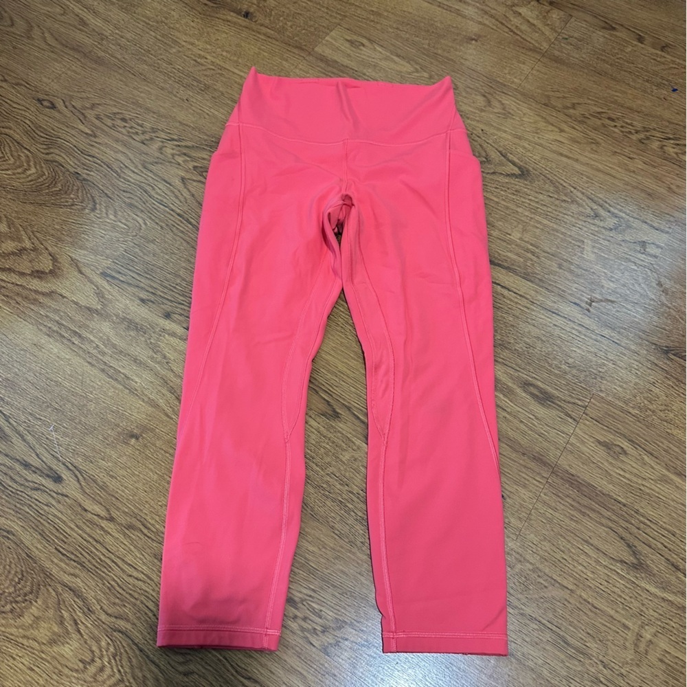 Lululemon Vibrant Pink Leggings size 8 sports yoga run